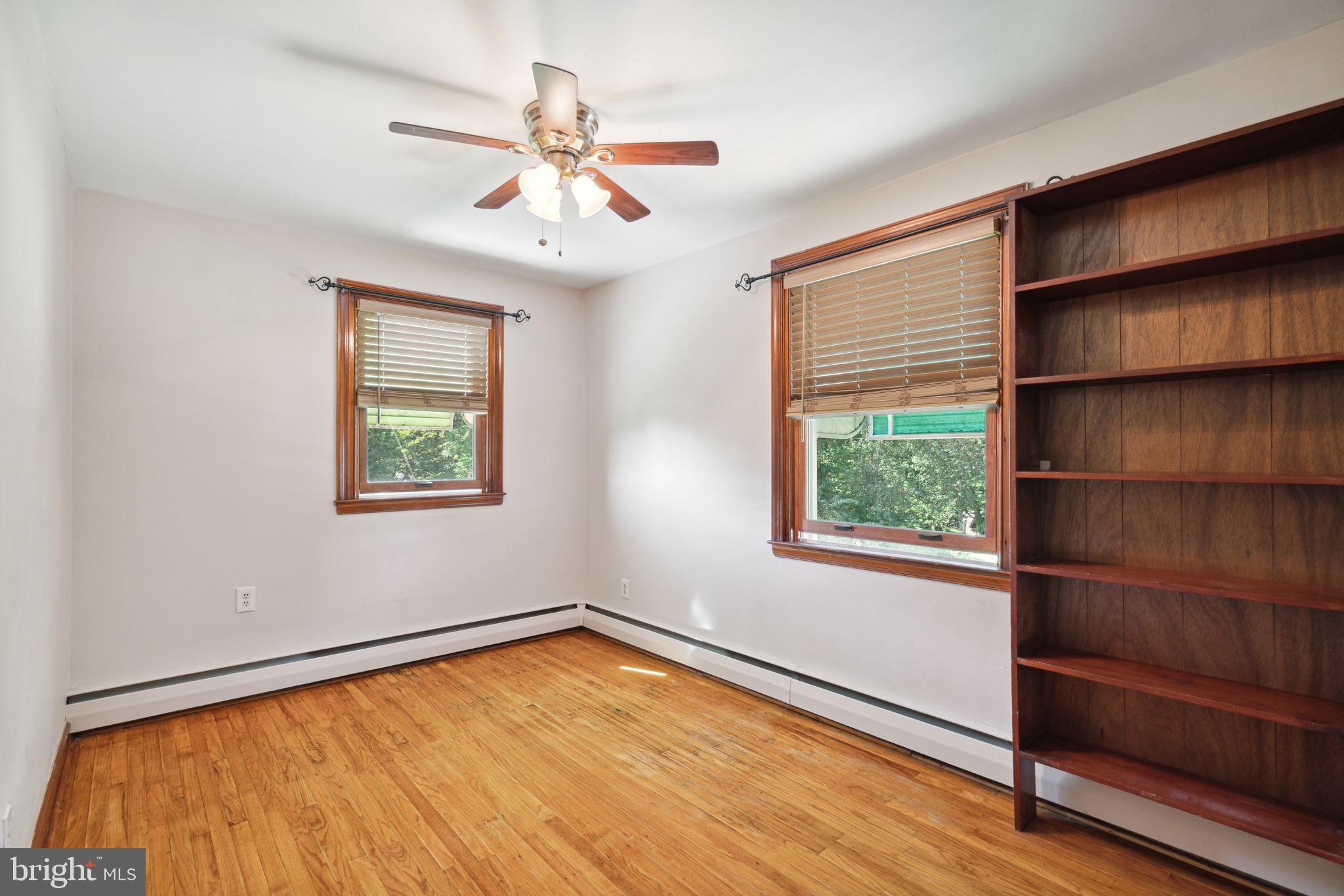 828 Medway Road Philadelphia, PA 19115 - Photo 23 of 37
