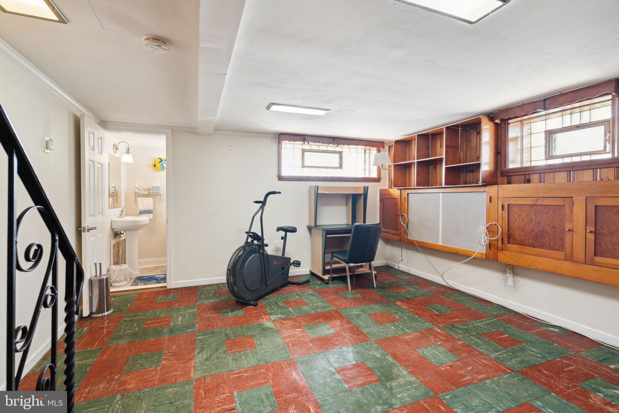 828 Medway Road Philadelphia, PA 19115 - Photo 26 of 37
