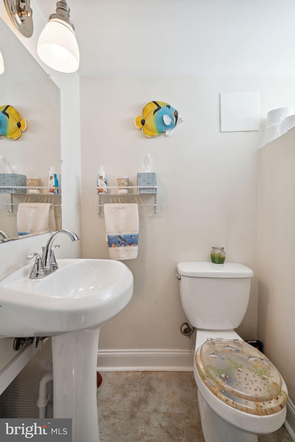 828 Medway Road Philadelphia, PA 19115 - Photo 32 of 37