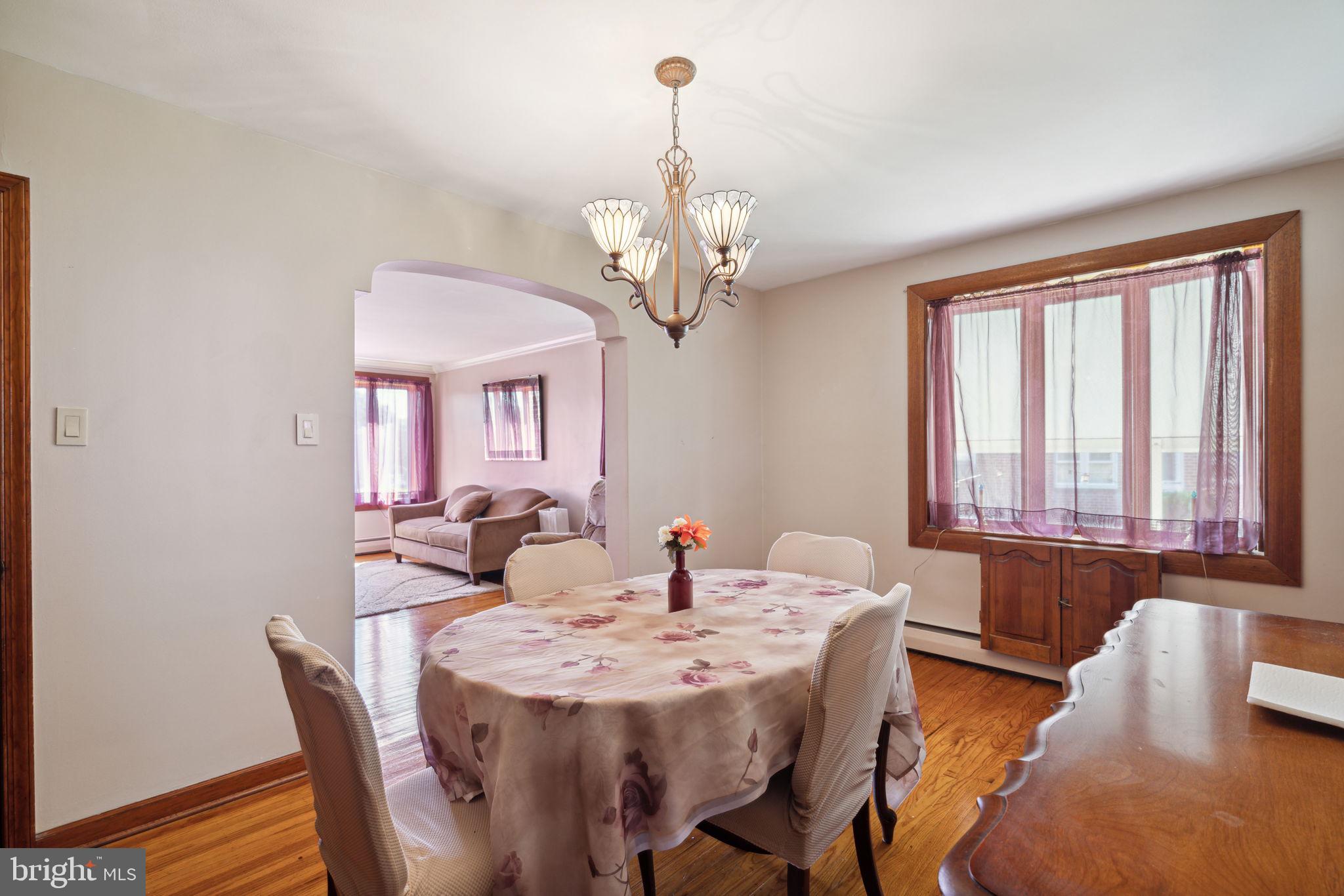 828 Medway Road Philadelphia, PA 19115 - Photo 9 of 37