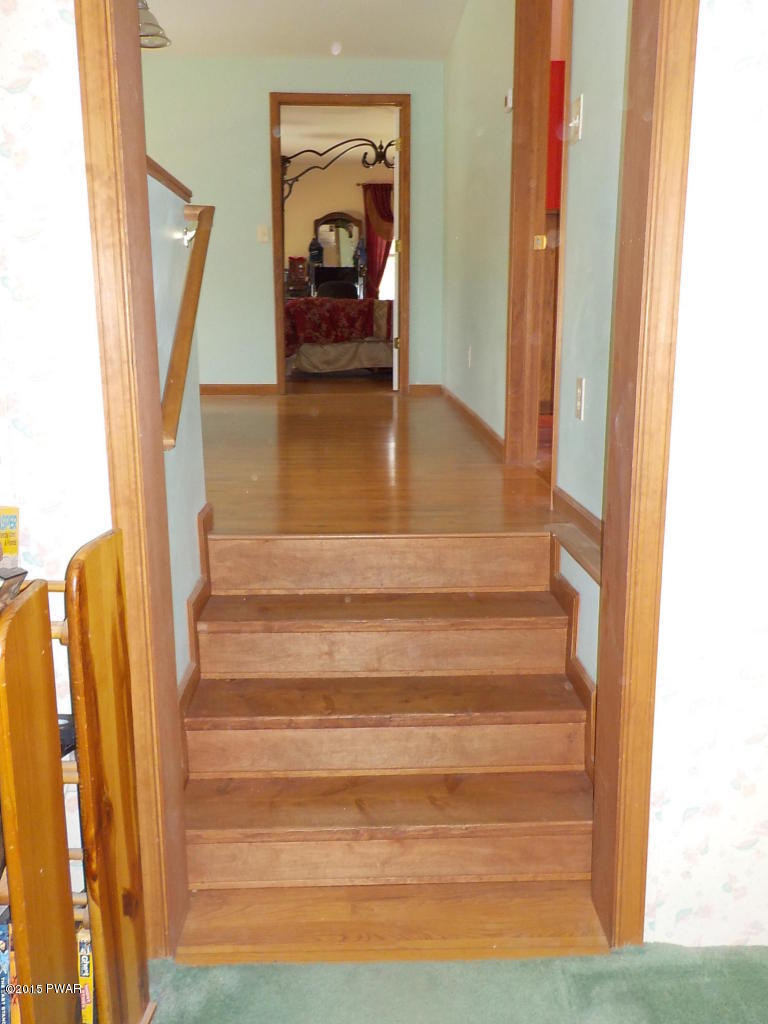 128 Frank Road Road Hawley, PA 18428 - Photo 15 of 37