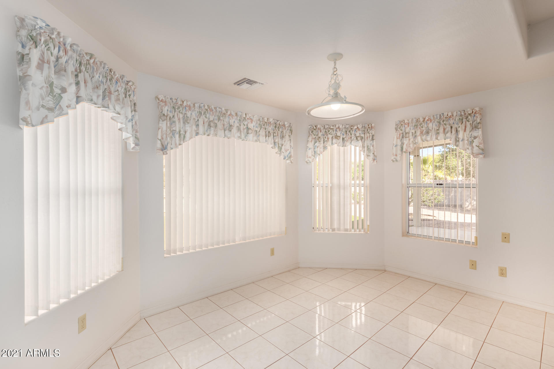 4634 West Saddlehorn Road Phoenix, AZ 85083 - Photo 12 of 30 0014-Saddlehorn-15