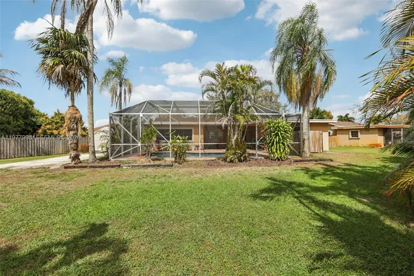 $729,000 | 11744 Southwest 53rd Court, Cooper City, FL 33330