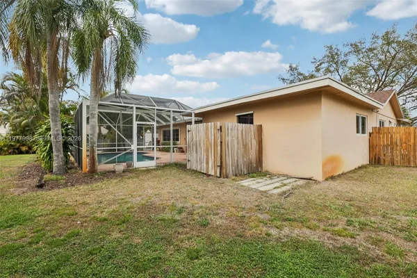$729,000 | 11744 Southwest 53rd Court, Cooper City, FL 33330