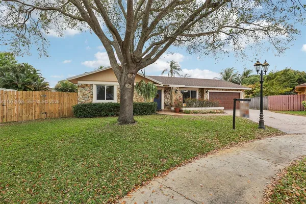 $729,000 | 11744 Southwest 53rd Court, Cooper City, FL 33330