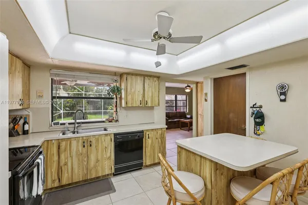 $729,000 | 11744 Southwest 53rd Court, Cooper City, FL 33330