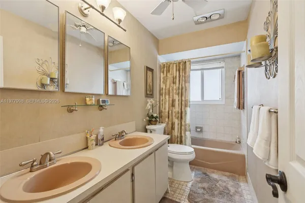 $729,000 | 11744 Southwest 53rd Court, Cooper City, FL 33330