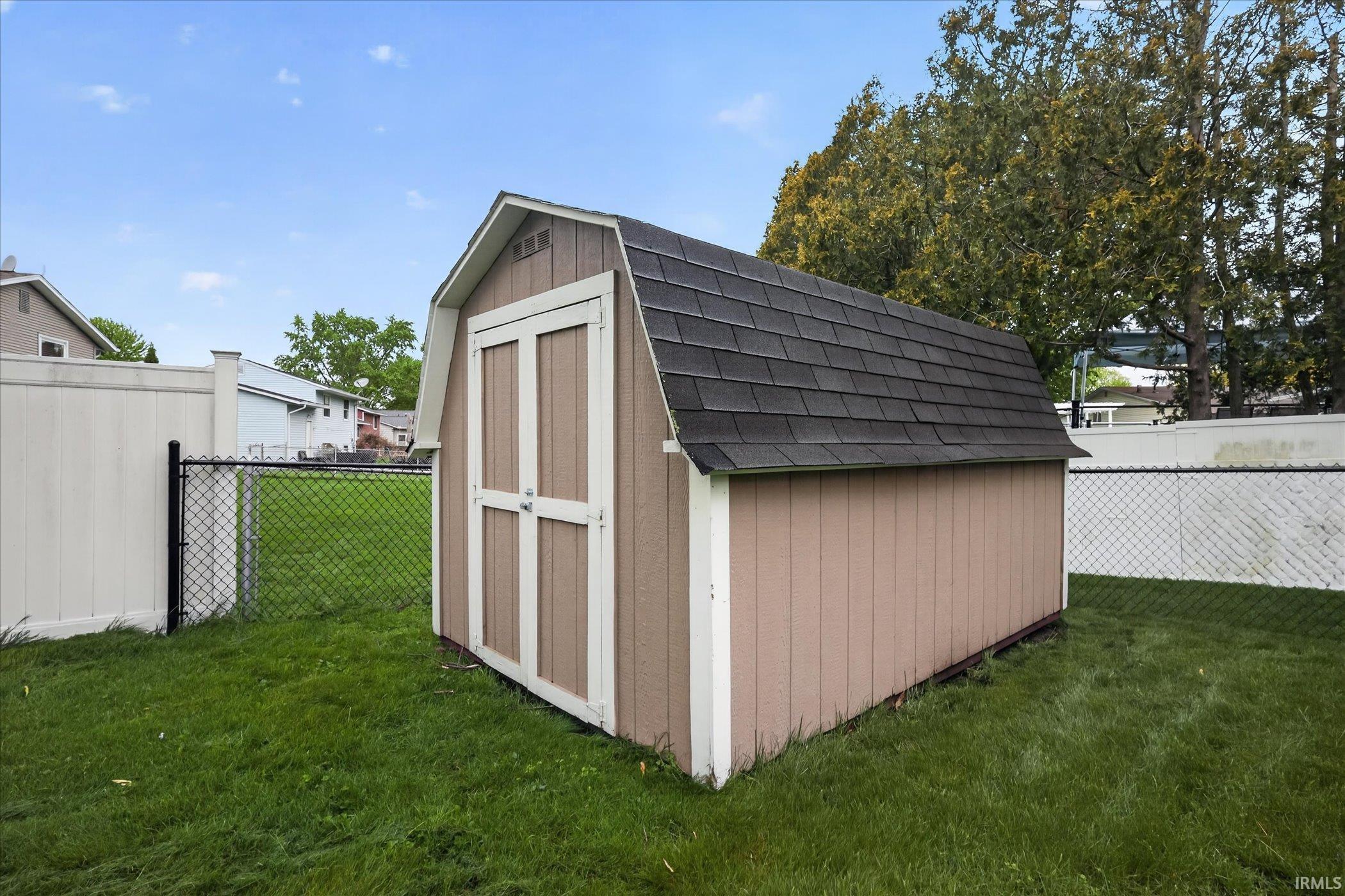 2802 Hampton Road Mishawaka, IN 46544 - Photo 24 of 26 Gallery Image 24