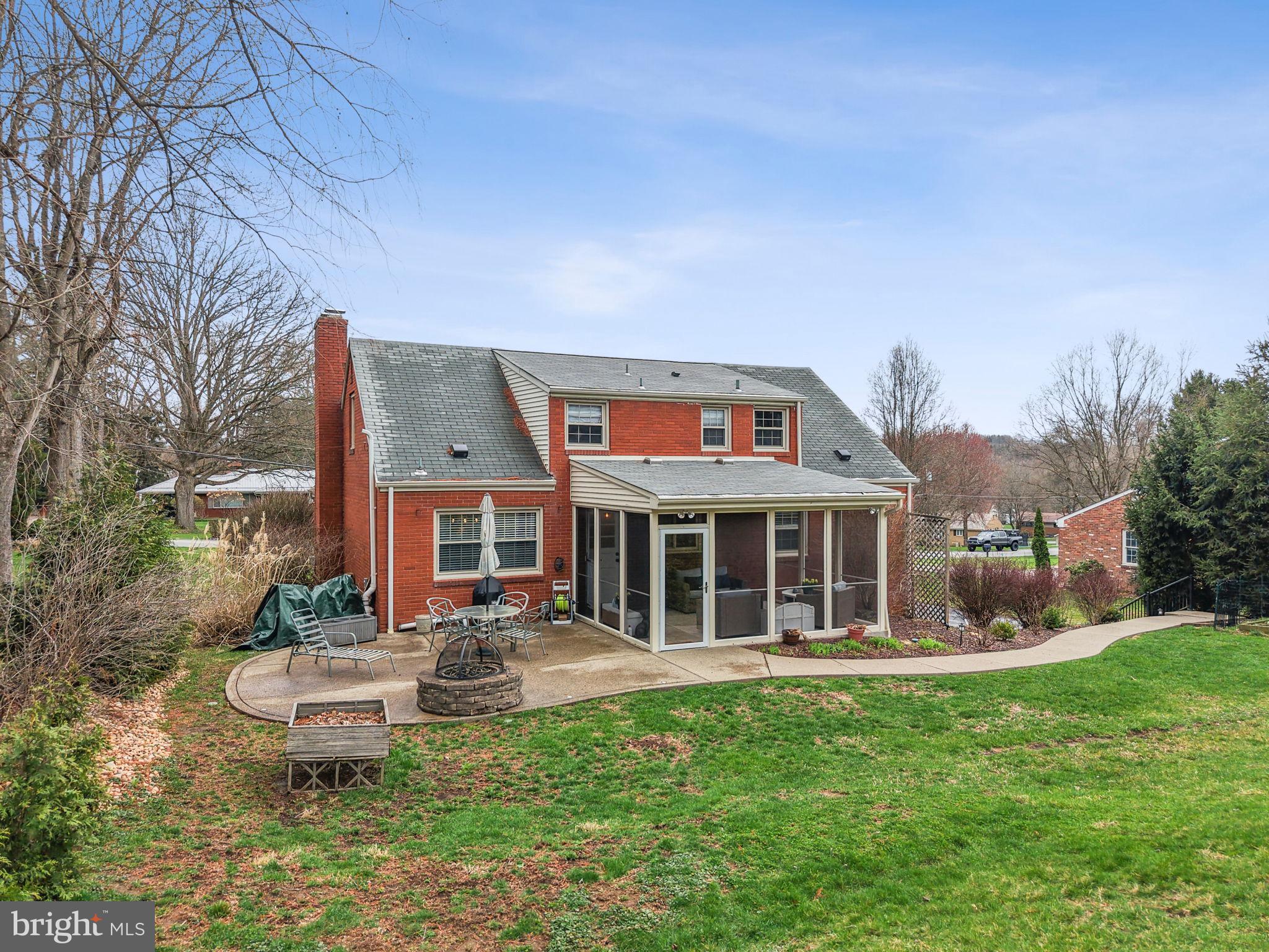 223 Ridgeview Drive Venetia, PA 15367 - Photo 35 of 39 Gallery Image 35