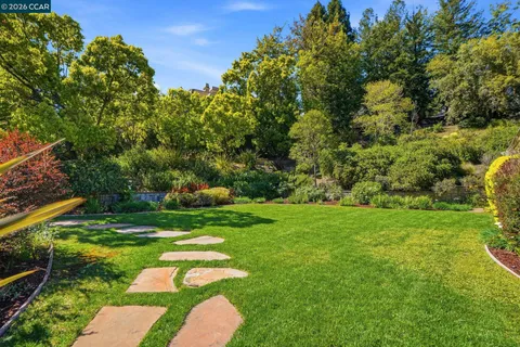 $2,995,000 | 45 Merrill Circle North, Moraga, CA 94556