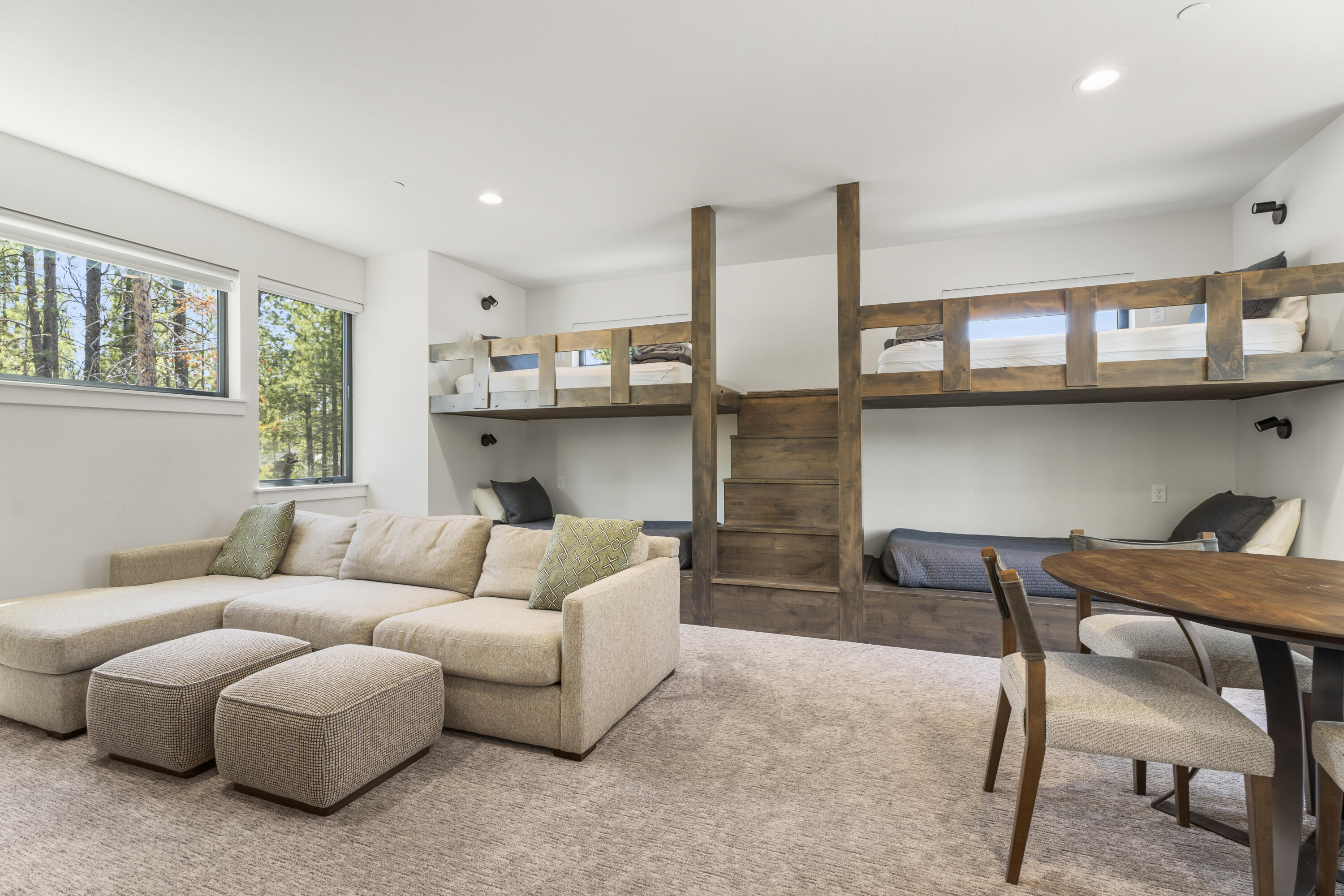 18171 Forestbrook Loop Bend, Unit 9 Bend, OR 97707 - Photo 27 of 41 38-Bunk Room