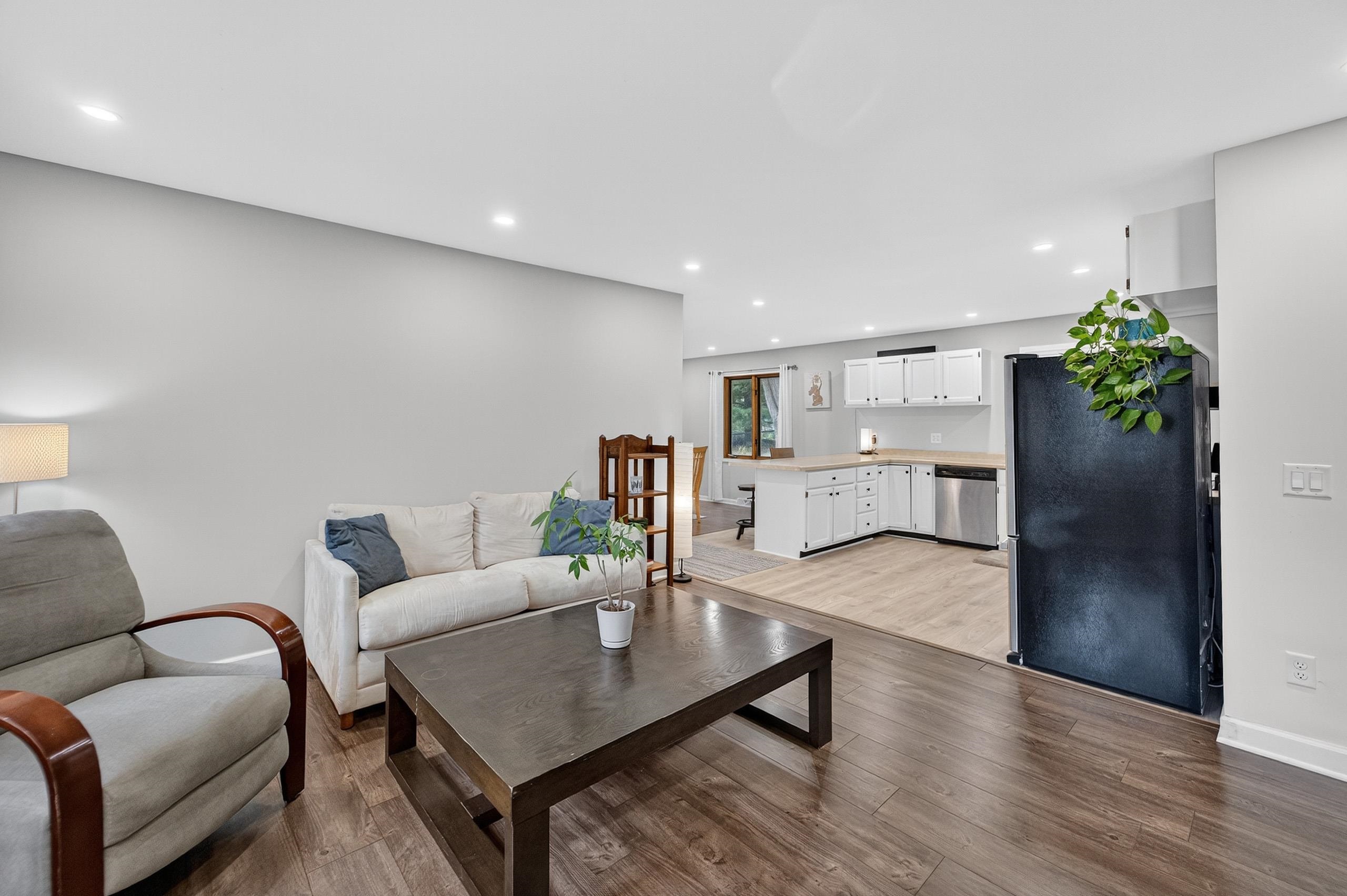 280 Ash Street Oregon, WI 53575 - Photo 5 of 29