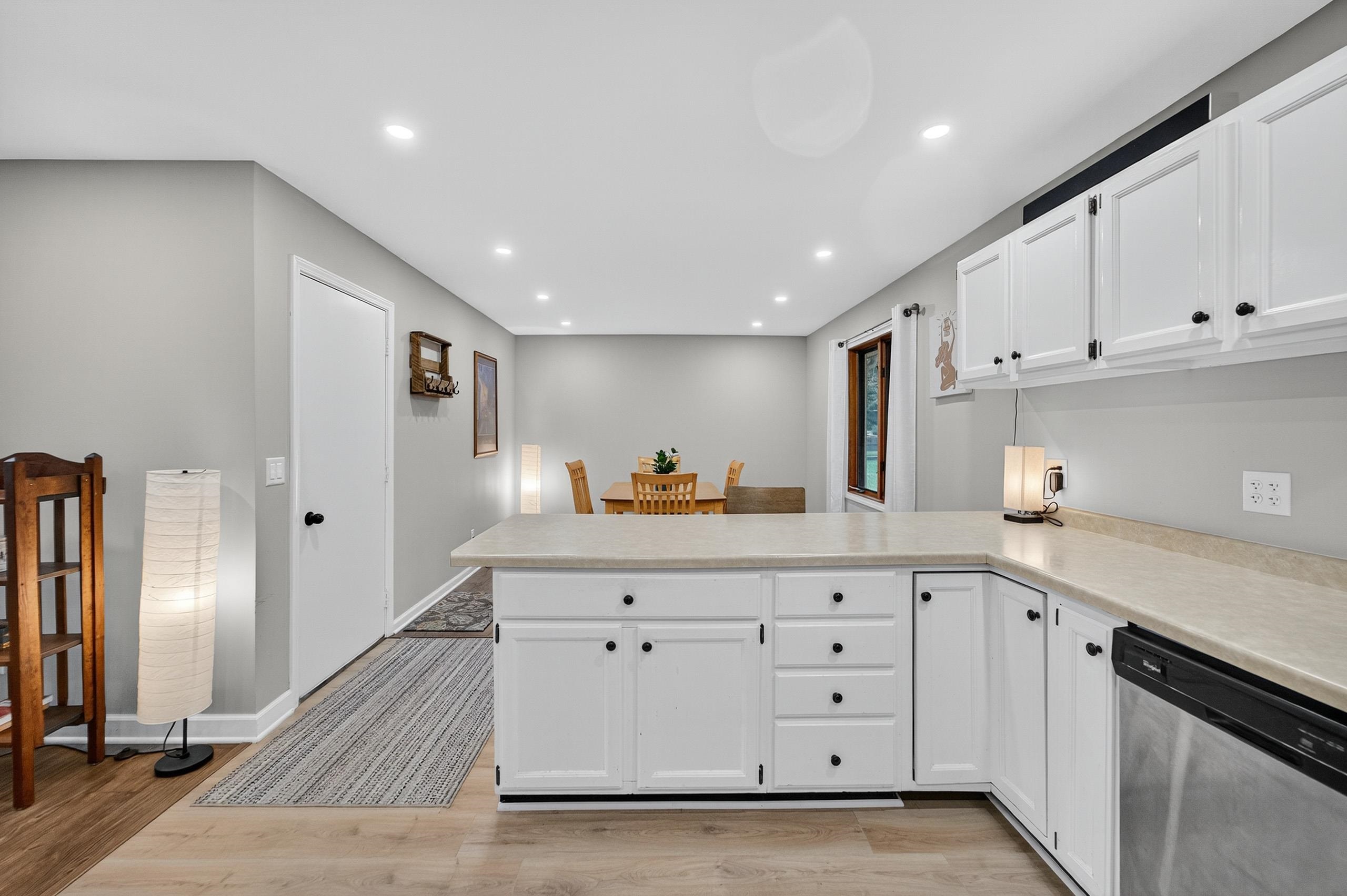 280 Ash Street Oregon, WI 53575 - Photo 9 of 29