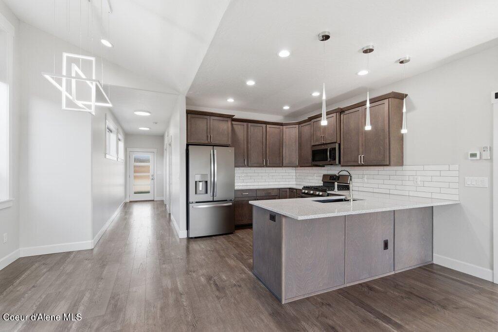 13980 Rainier Loop Rathdrum, ID 83858 - Photo 9 of 26 017-13980RainierLoop-Rathdrum-ID-83858-S