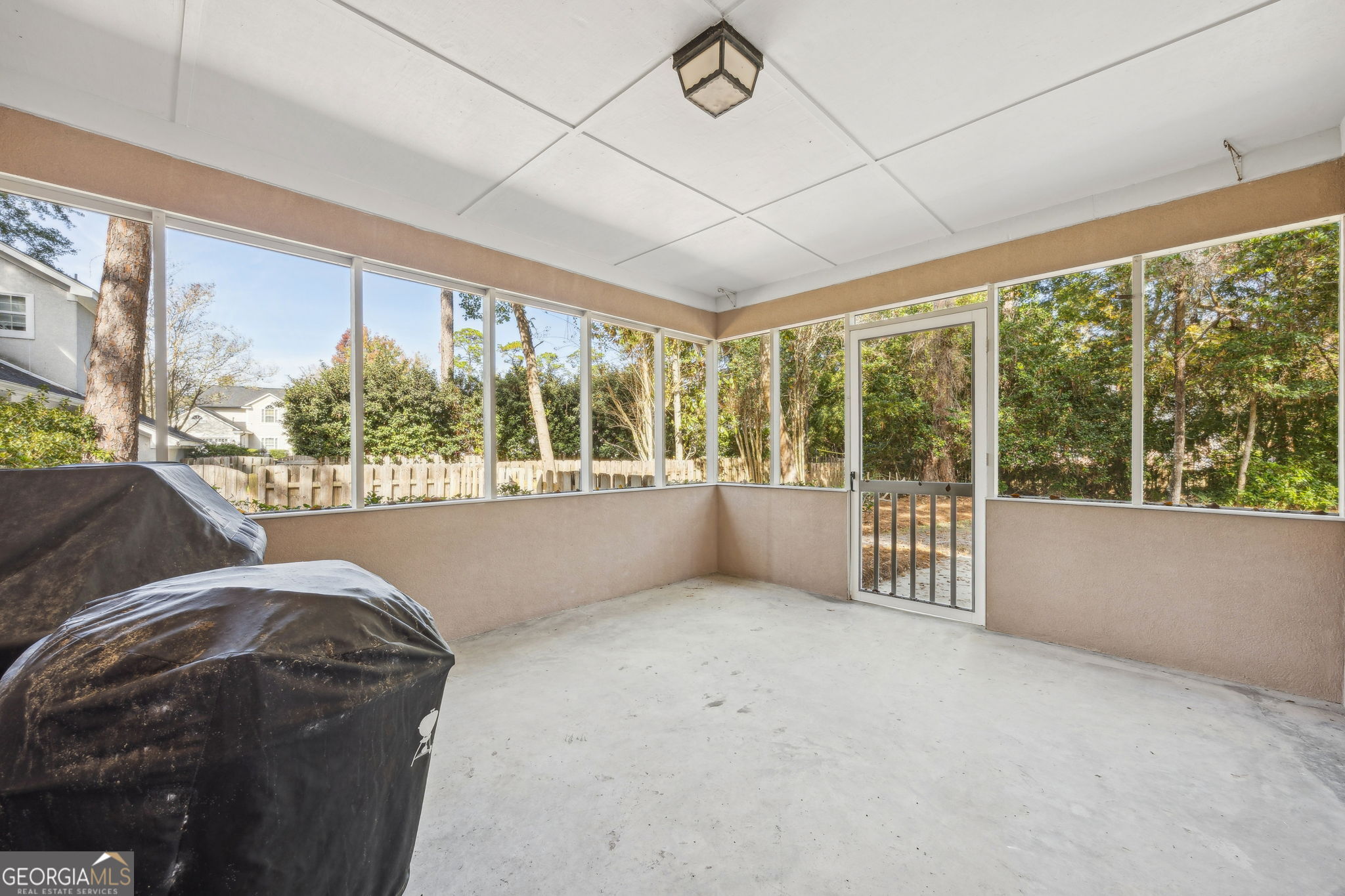 223 Cardinal Circle West St. Marys, GA 31558 - Photo 28 of 54 a view of an empty room and window