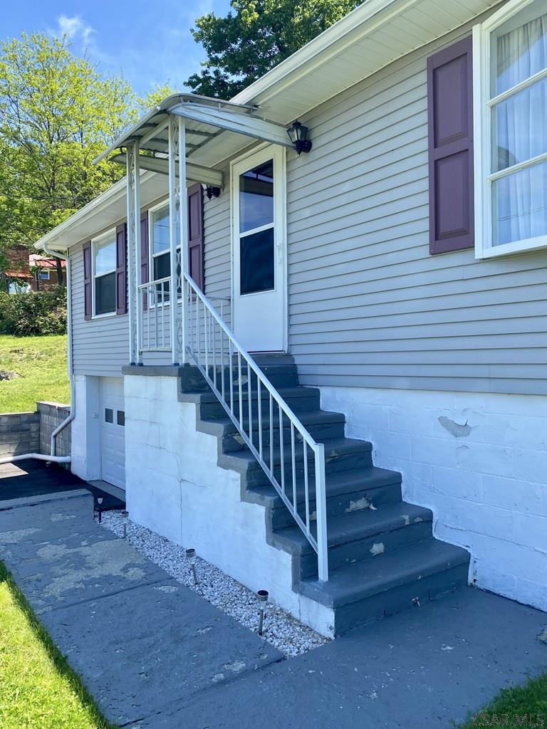2058 Frankstown Road Johnstown, PA 15902 - Photo 8 of 63