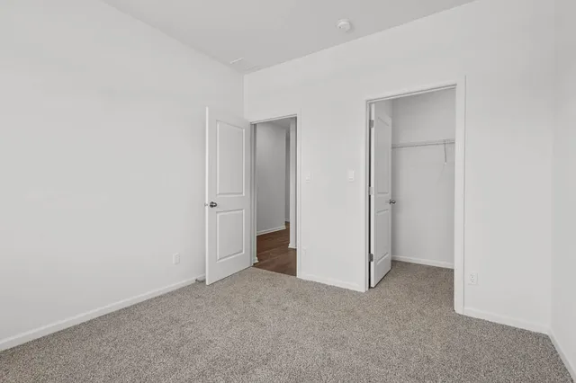 $559,990 | 310 Astor Court, Villa Park, IL 60181