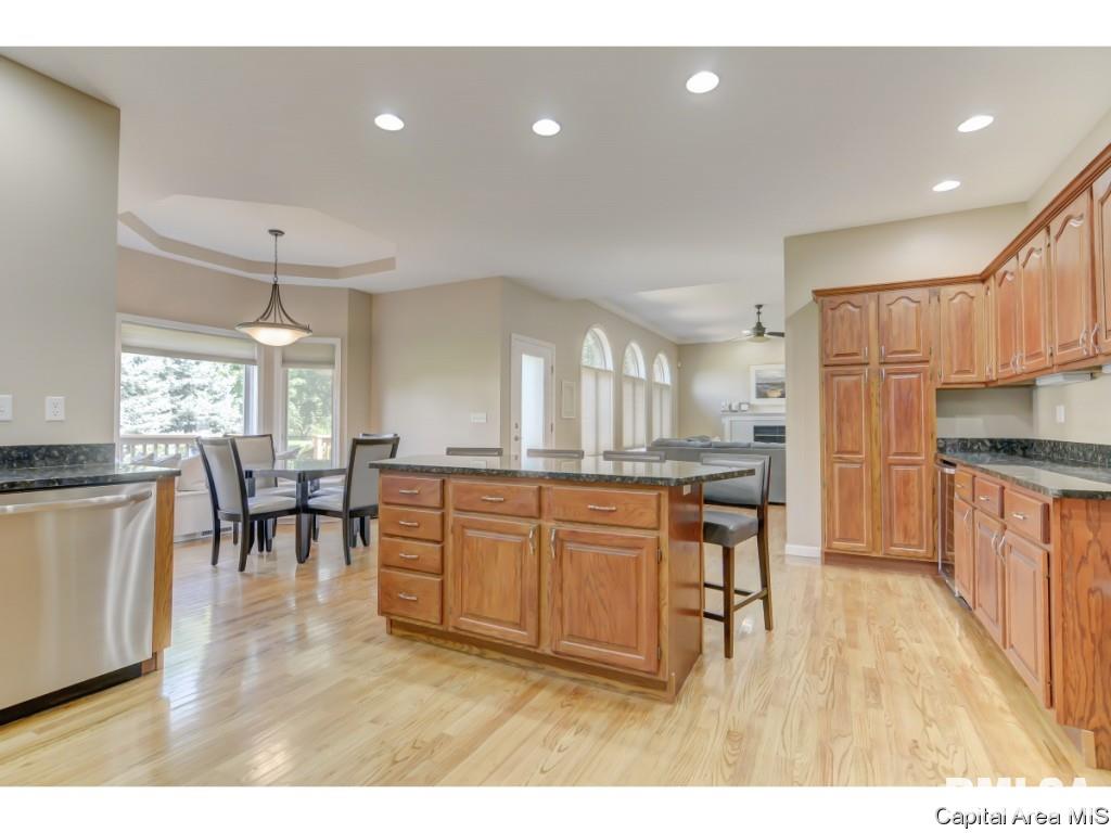 2909 Eagle Trace Court Springfield, IL 62711 - Photo 8 of 35