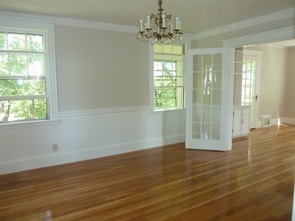 18 Cameron Road Lynn, MA 01904 - Photo 8 of 25 Gallery Image 8