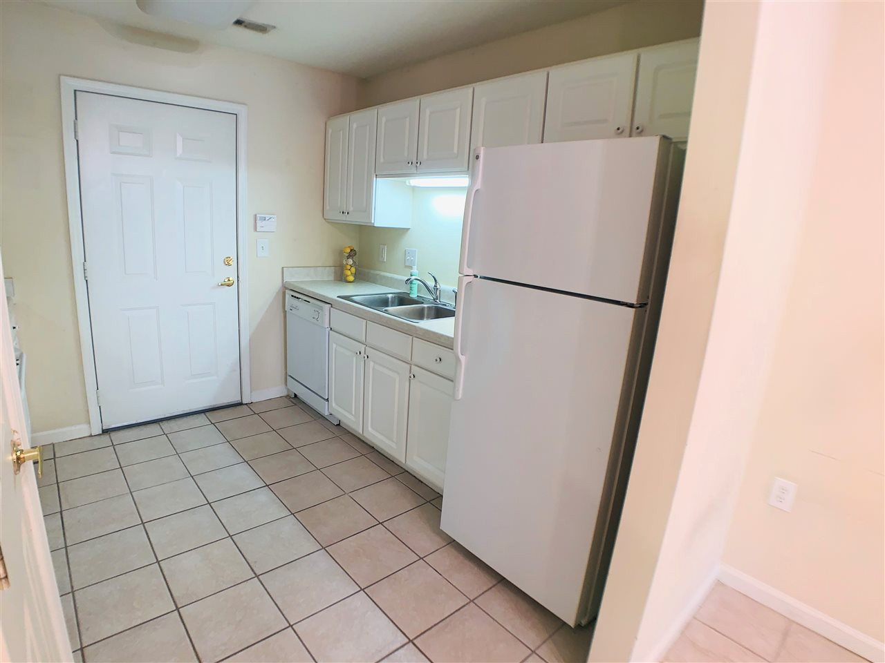 11351 Involute Place, Unit 102 Raleigh, NC 27617 - Photo 9 of 21 Kitchen