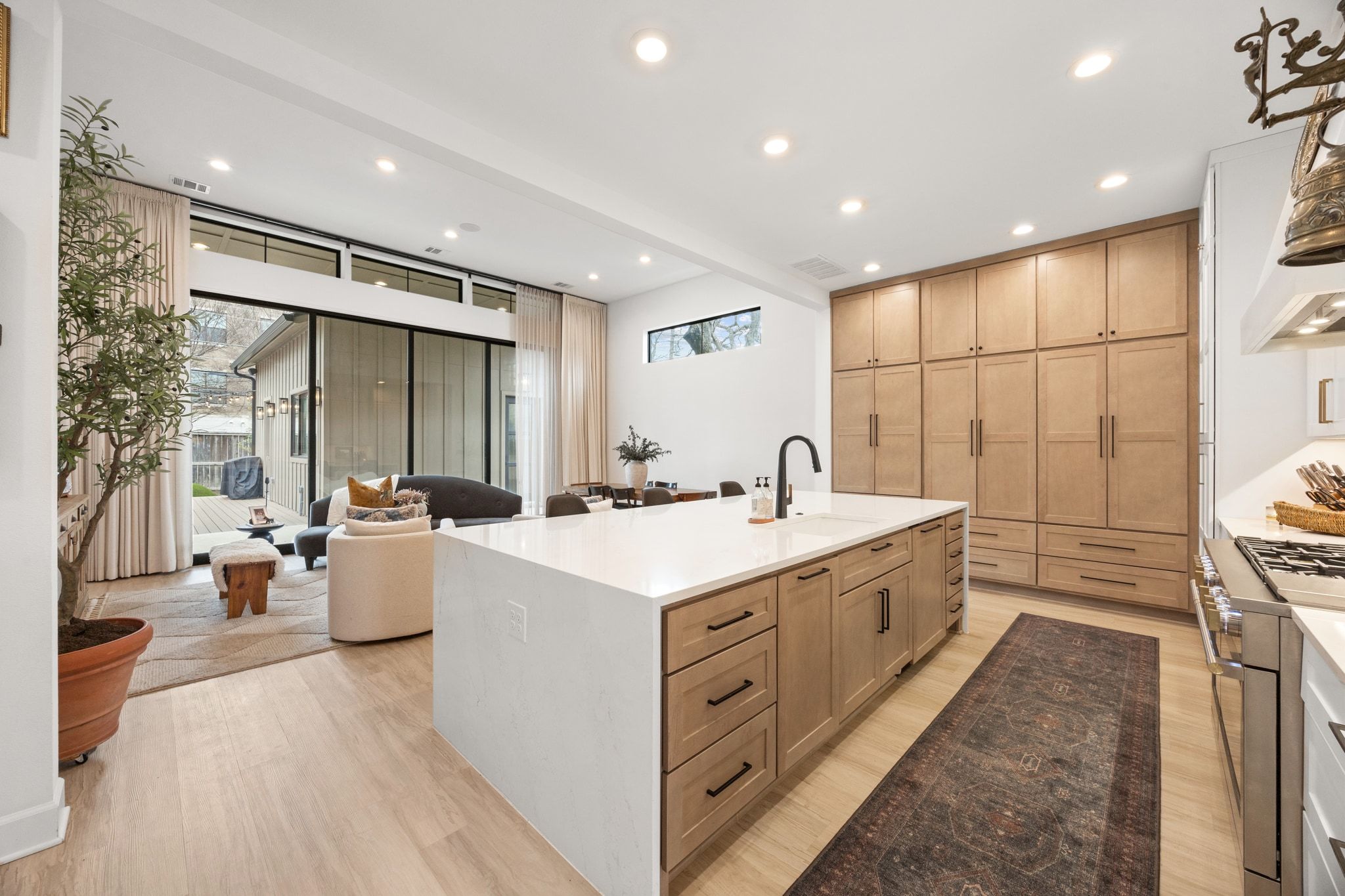 5317 McCandless Street Austin, TX 78756 - Photo 7 of 40