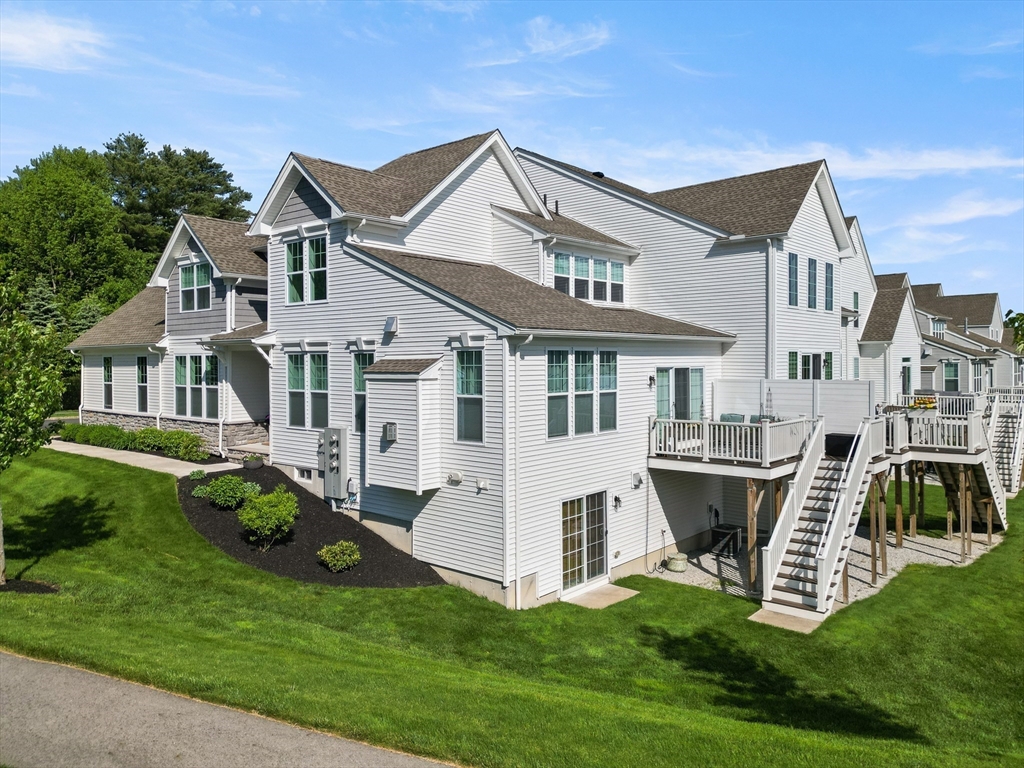 7 Hummingbird Way, Unit 150 Methuen, MA 01844 - Photo 25 of 41
