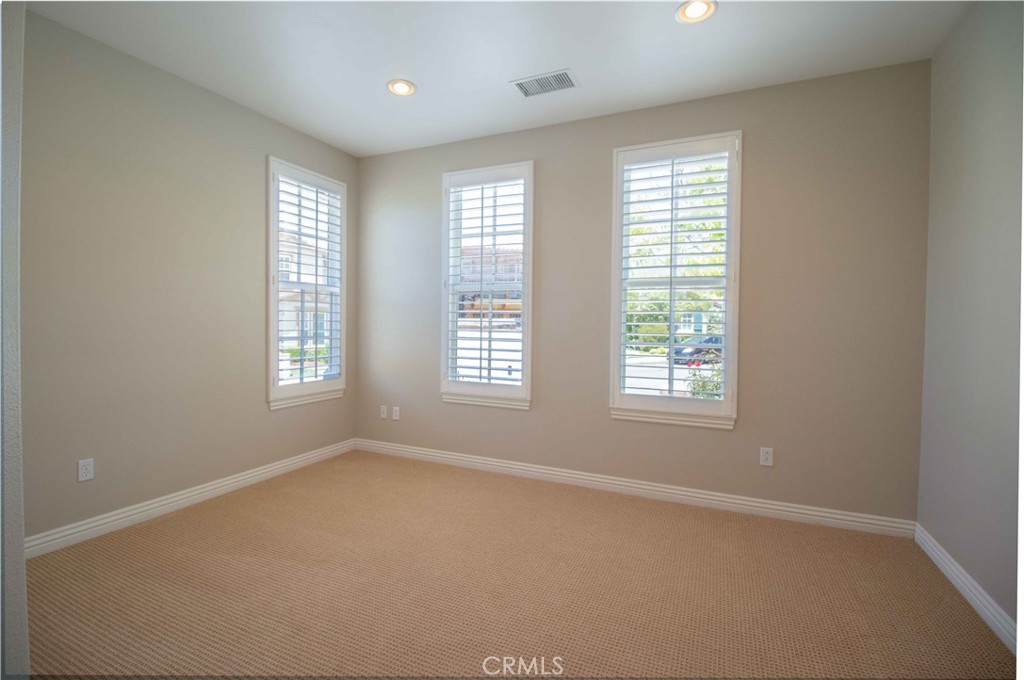 4684 Luna Court Calabasas, CA 91302 - Photo 39 of 48 an empty room with windows