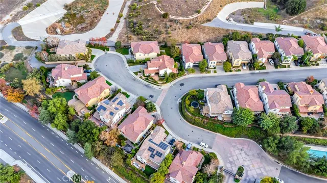 $7,900 | 4684 Luna Court, Calabasas, CA 91302