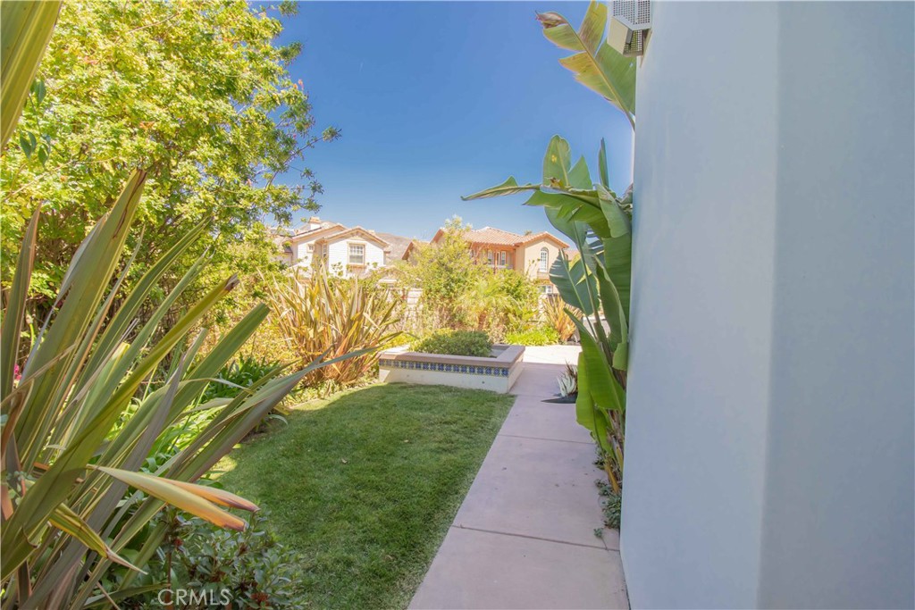 4684 Luna Court Calabasas, CA 91302 - Photo 10 of 48