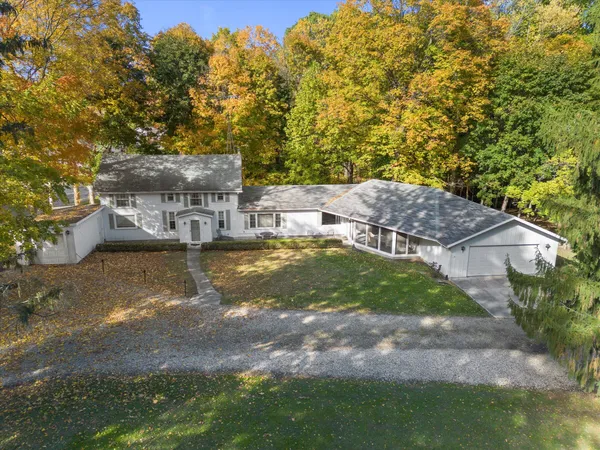 $300,000 | 633 Brown Street, Niles, MI 49120