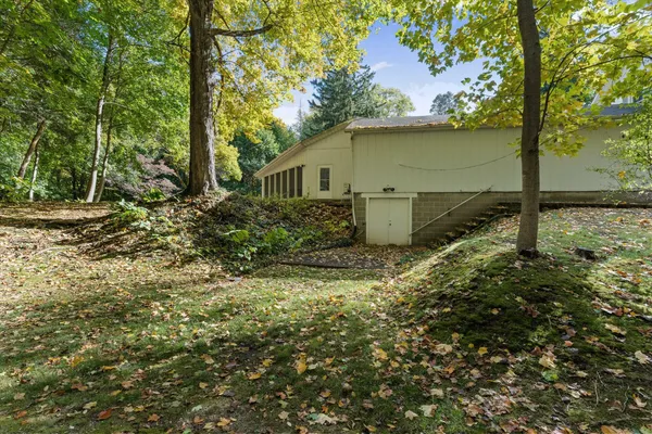 $300,000 | 633 Brown Street, Niles, MI 49120