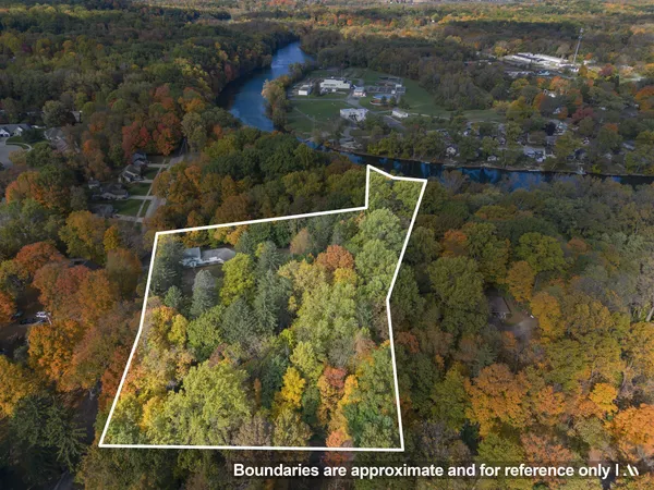 $300,000 | 633 Brown Street, Niles, MI 49120