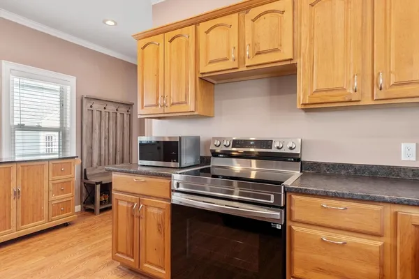 $499,900 | 104 Woodward Avenue, Lowell, MA 01854