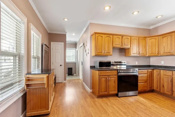 $499,900 | 104 Woodward Avenue, Lowell, MA 01854