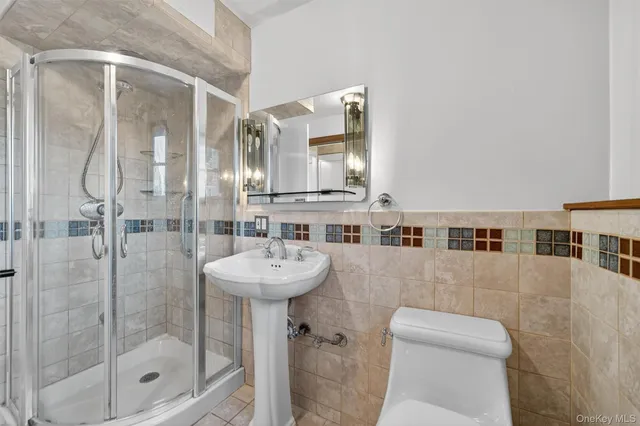 $828,000 | 6 Bradner Drive, Warwick, NY 10990