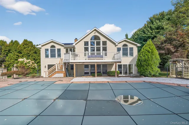 $828,000 | 6 Bradner Drive, Warwick, NY 10990