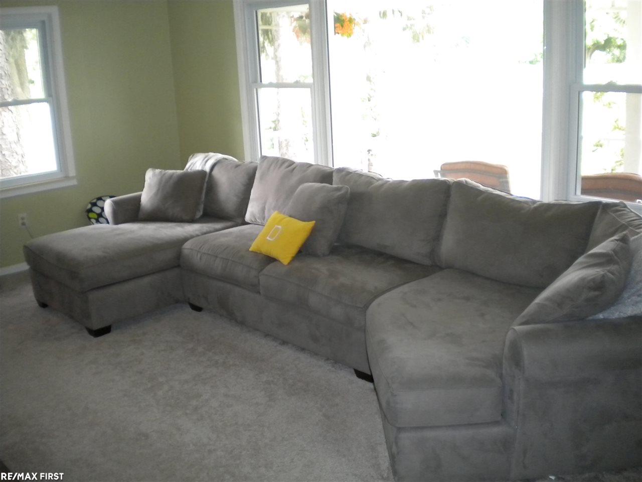 51890 Romeo Plank Road Macomb, MI 48042 - Photo 9 of 24 31328862-8.JPG