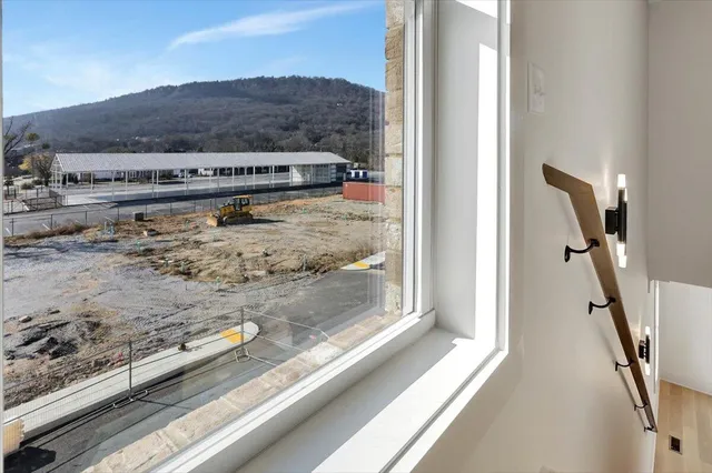 $369,000 | 1447 Caldwell Lane, Chattanooga, TN 37408