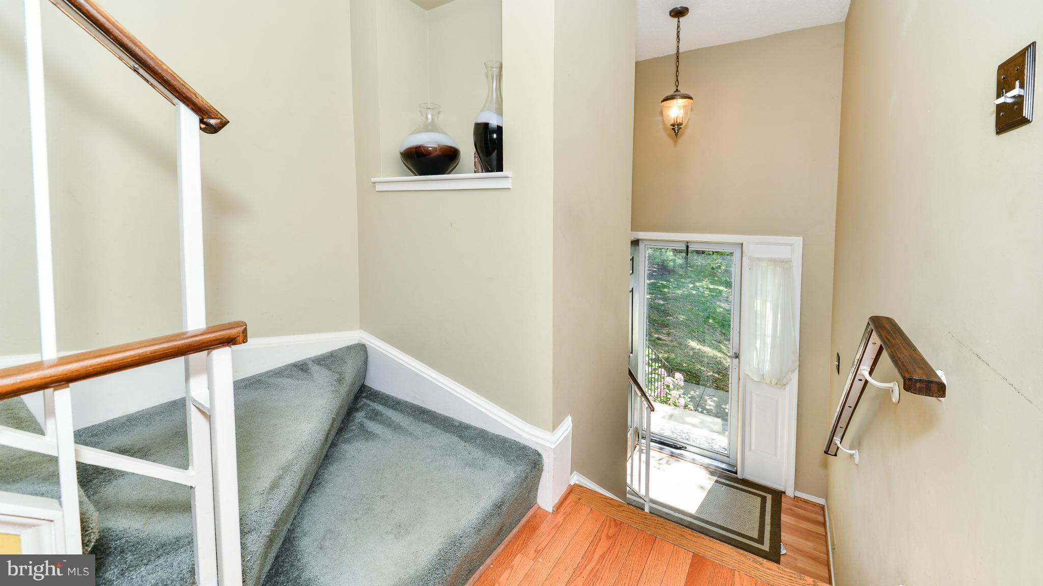 2399 Hunters Square Court Reston, VA 20191 - Photo 5 of 30 Interior (General)