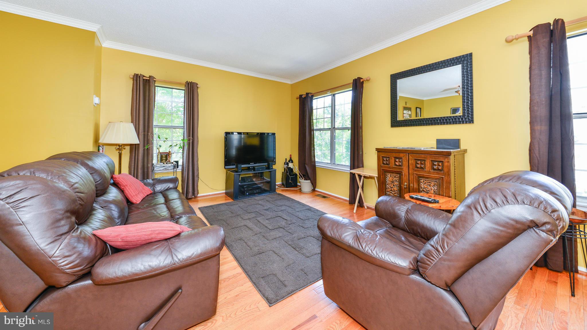 2399 Hunters Square Court Reston, VA 20191 - Photo 8 of 30 Interior (General)