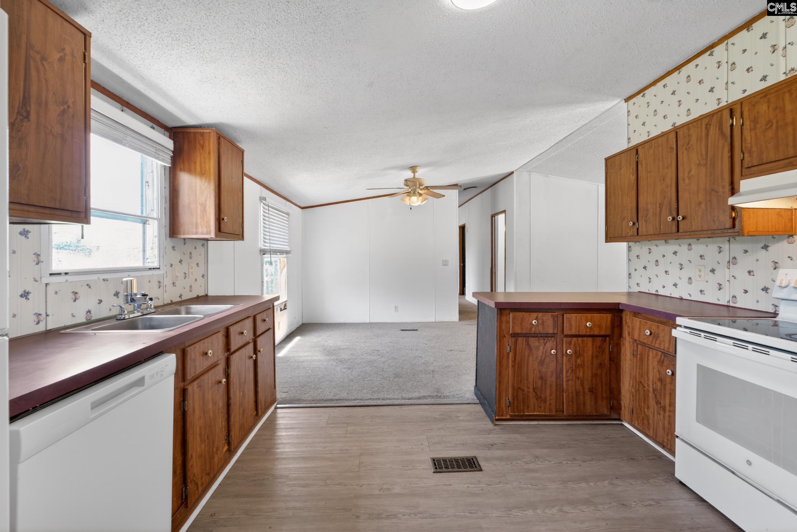 1379 Cassidy Road Camden, SC 29020 - Photo 23 of 33