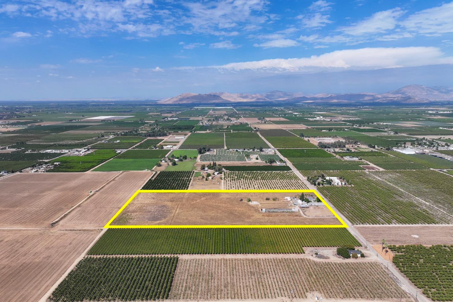 10403 South Pedersen Avenue Reedley, CA 93654 - Photo 2 of 24