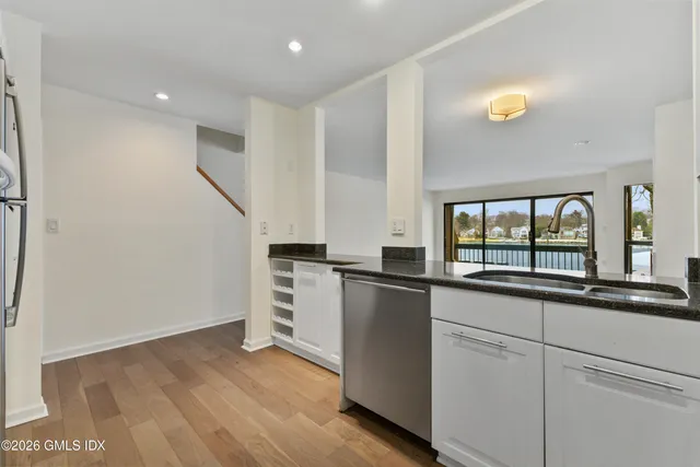 $860,000 | 15 River Road, Unit 210, Cos Cob, CT 06807