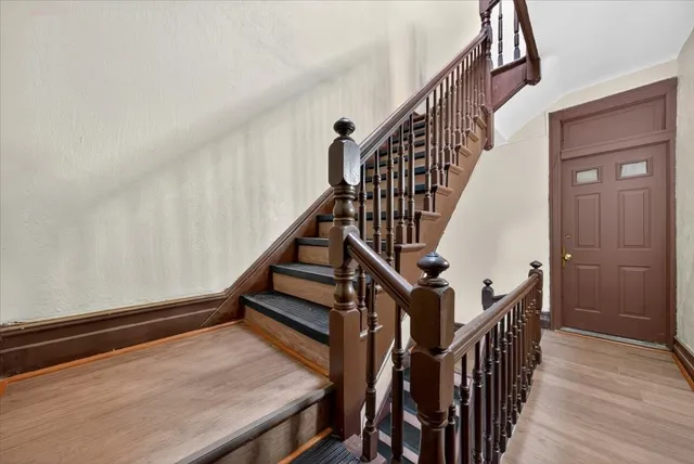 $1,100,000 | 350 East 169th Street | Concourse