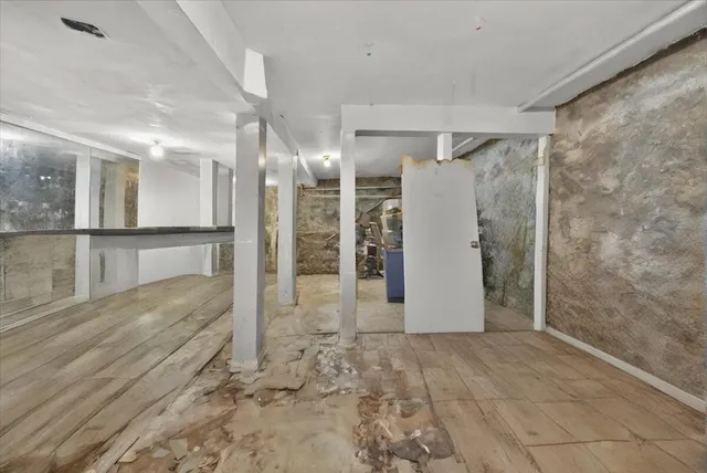 $1,100,000 | 350 East 169th Street | Concourse