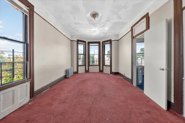 $1,100,000 | 350 East 169th Street | Concourse
