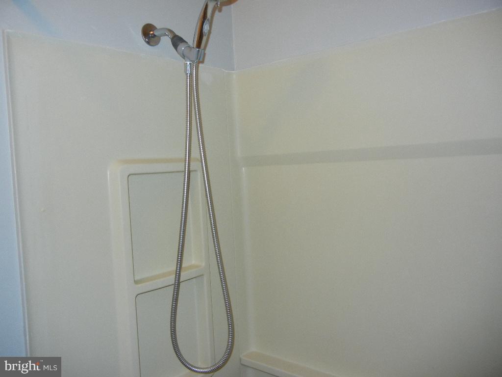 141 Eaves Mill Road Medford, NJ 08055 - Photo 26 of 35 Fiberglass tub/shower