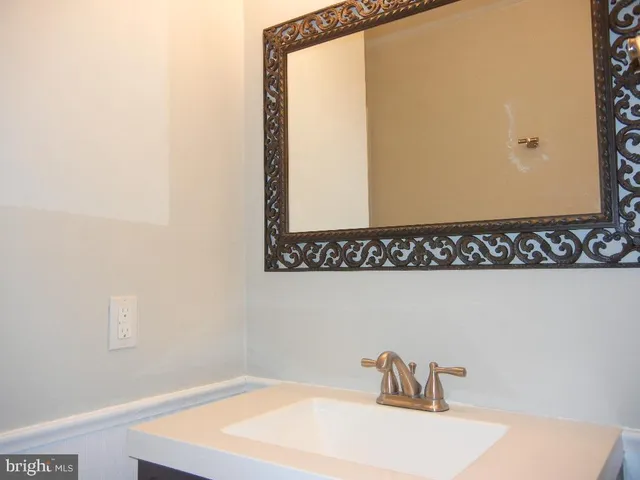 $2,150 | 141 Eaves Mill Road, Medford, NJ 08055