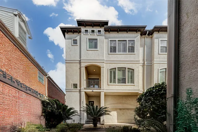 $525,000 | 6873 Staffordshire, Houston, TX 77030