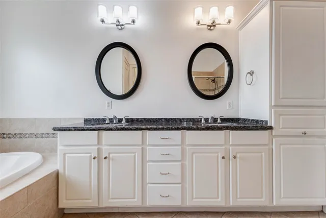 $525,000 | 6873 Staffordshire, Houston, TX 77030